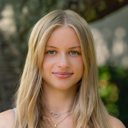 Oona-Jeannin.jpg